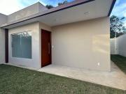 Lançamento de casa com 3 quartos, suíte, 2 vagas