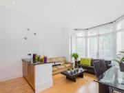 Lancaster Drive, London, 2 Bedroom House