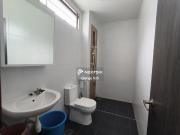 Land Area: 40’x70’ Built up: 2,665sf 4 +1 Bedrooms 4...