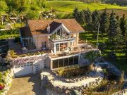 Landhaus mit fantastischem Garten und Swimmingpool!