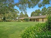 Landmark 40 acre Lifestyle Estate with Pool, Studio &...
