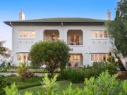 LANDMARK ART DECO GEM WITH BREATHTAKING VIEWS
