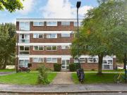 Langham Gardens, Ealing W13, 2 bed flat to rent, £1,850...