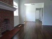 Large 1 bd/1b apartment located in midtown Tulsa near...