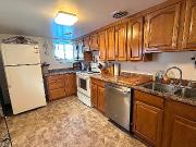 Large 1 Bedroom Apartment Centrally Located