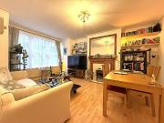 Large 1 bedroom flat Linden Gardens, Chiswick, London,...