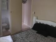 Large 3 bed house 2 baths close to Broadwater