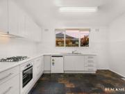 Large 3 Bedroom Home In Prime Location With Self...