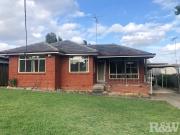 Large 3 Bedroom Home With TIles Throughout & Gas Cooking!