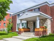 Large 4 Bedroom townhouse Amazing Location!