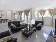 Large 5 Bedroom House for Rent in Maria Luisa Park