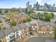 Large 6 Bed, Parking, Close to City & Canary Wharf