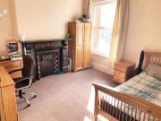 Large and bright spacious house share Room 2 Large and bright spacious house share Room 2