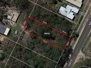 Large block close to the beaches & clubs