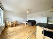 Large & bright 1 bed flat near Finsbury Park