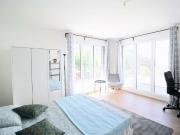 Large bright and quiet room 17m²