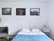 Large bright room 18m²