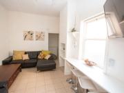 LARGE CENTRAL ST KILDA 4 BR HOUSE