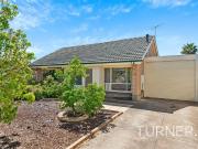 Large coastal family entertainer