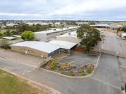 LARGE COMPLEX INCLUDUNG OFFICES AND WAREHOUSE SPACE CAN...