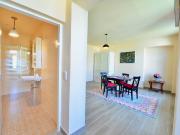 Large, cozy, artsy, quiet apartment close to public...
