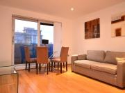 Large Double Bedroom Apartment + Gym E16