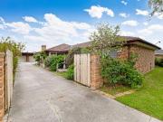 LARGE FAMILY HOME, TRAIN STATION LOCATION, 1204SQM BLOCK...