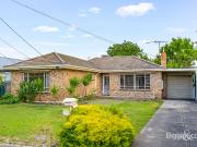 Large Family Home with a bungalow