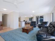 LARGE FAMILY HOME WITH BOAT/CARAVAN ACCESS!