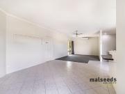 Large Family Living with Sensational City Views!