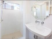 Large Fully Furnished Executive Apartment