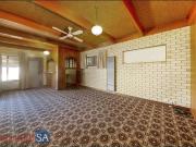 Large & immaculate 3 Bedroom Home, Fantastic Location....