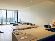 LARGE KITCHEN SUNNY NORTH ASPECT NEAR NEW PREMIUM TIMBER...