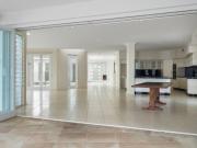 Large Luxurious Waterfront Living!