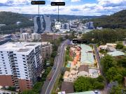 Large, luxury family townhouse, with water views & over...