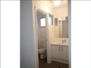 LARGE MASTER BEDROOM. MODERN HOUSE. TOP LOCALE. WALK TO...