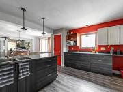 LARGE MASTERBEDROOM WITH ENSUITE BATHROOM FOR RENT IN A...