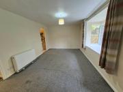 Large,modern studio flat with separate kitchen