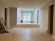 Large newly renovated 2 bed flat Pakring+Garden