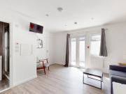 Large one bed room flat