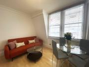 Large One Bedroom Flat in Mayfair, Green Park