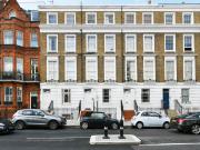 Large One Bedroom Flat with Spacious Living Room