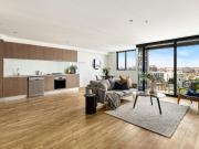 Large One Bedroom in Melbourne's Premier Locale