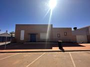 Large property in Kalgoorlie CBD!