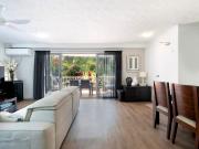 Large Renovated Apartment in Boutique Chevron Island Complex