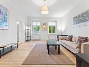 Large Renovated One Bedroom Apartment near Kulturbrauerei