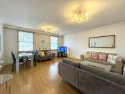 Large Spacious One Bedroom Flat in Mayfair