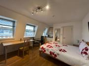 Large Studio Flat in South Kensington for 2026/27