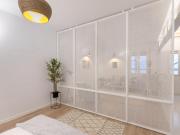 Large studio near the Urquinaona metro Large studio near the Urquinaona metro