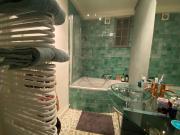 Large studio with balcony and parking Paris...